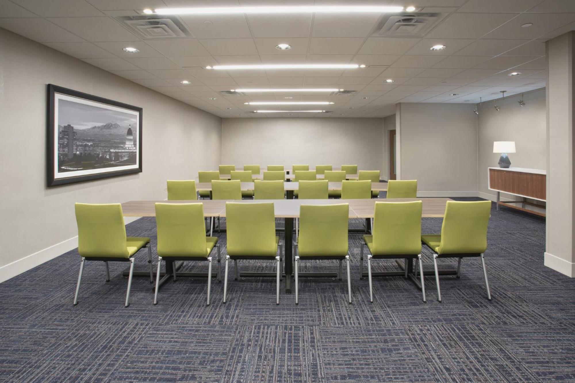 Holiday Inn Express & Suites - Prospect Heights By Ihg Exterior photo